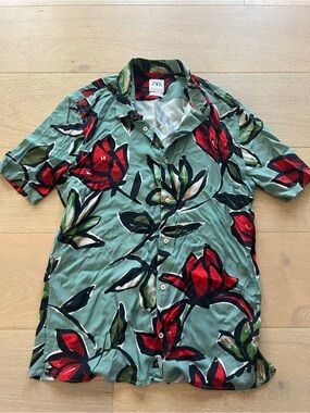 Zara Green Short-Sleeve Button-Up with Red Floral Print